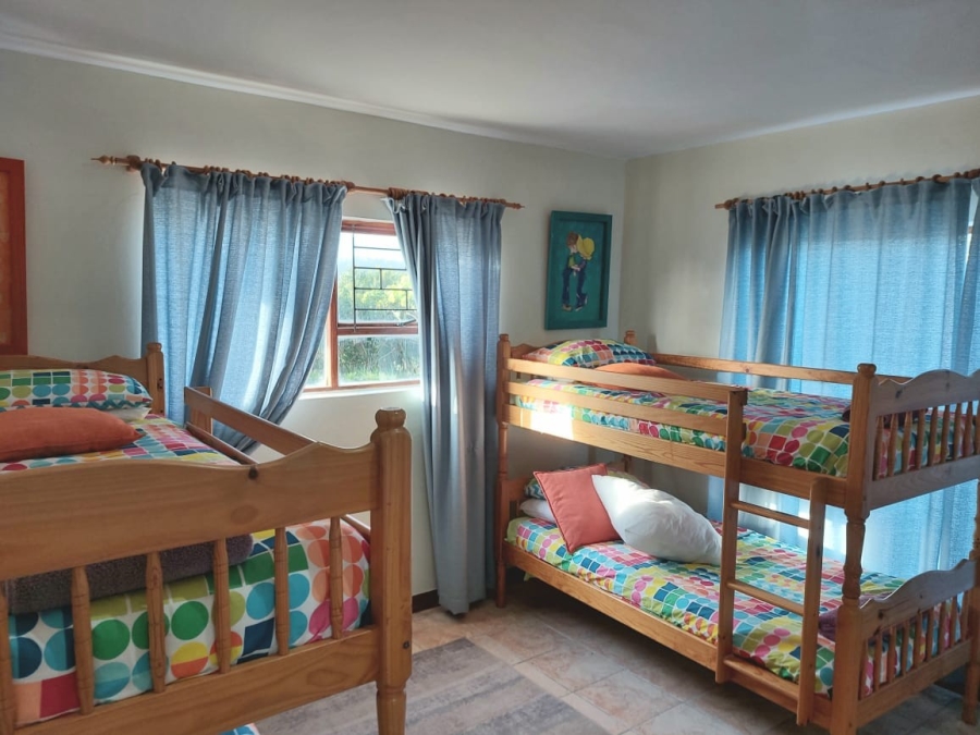 6 Bedroom Property for Sale in Cola Beach Western Cape